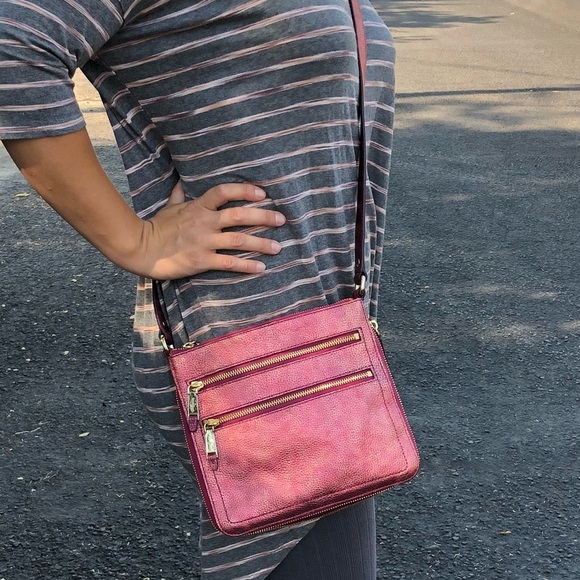 Cole Haan Handbags - 🔥SALE Cole Haan Metallic Crossbody